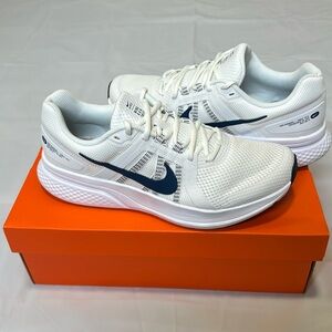 Nike Run Swift 2 Running Shoes (M 10.5)